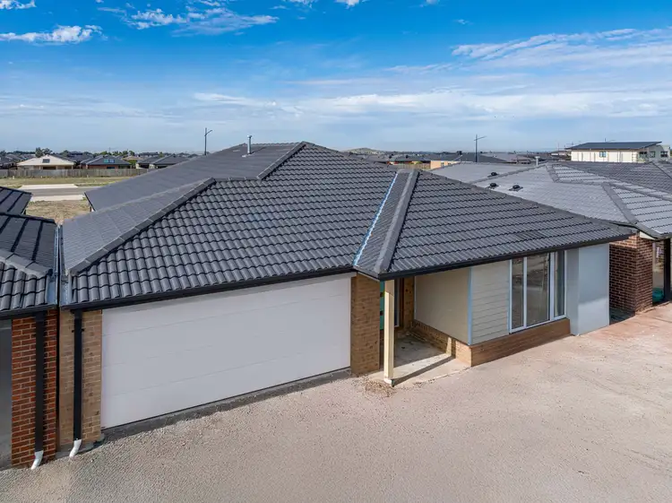Second view of Homely house listing, 7 Rynas Way, Diggers Rest VIC 3427
