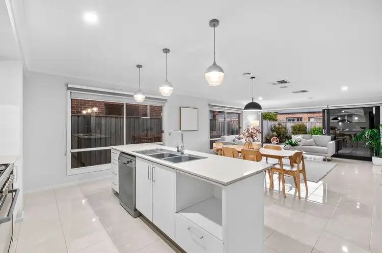 20 Remarkable Drive, Mount Duneed VIC 3217