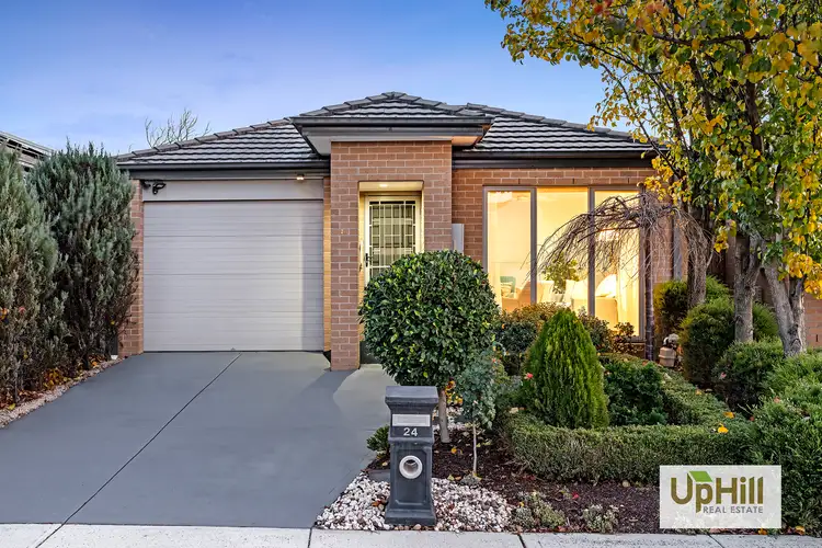 24 Bimberry Circuit, Clyde VIC 3978