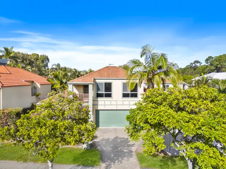 16 Geraldton Drive, Varsity Lakes QLD 4227