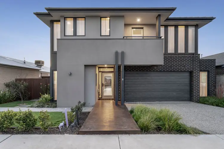 8 Buchanan Boulevard, Armstrong Creek VIC 3217