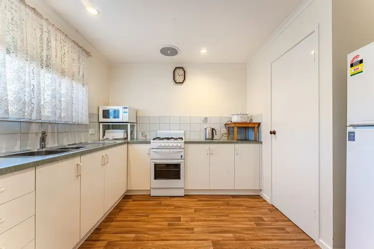 Fifth view of Homely unit listing, 24 Oak Street, Eaglehawk VIC 3556