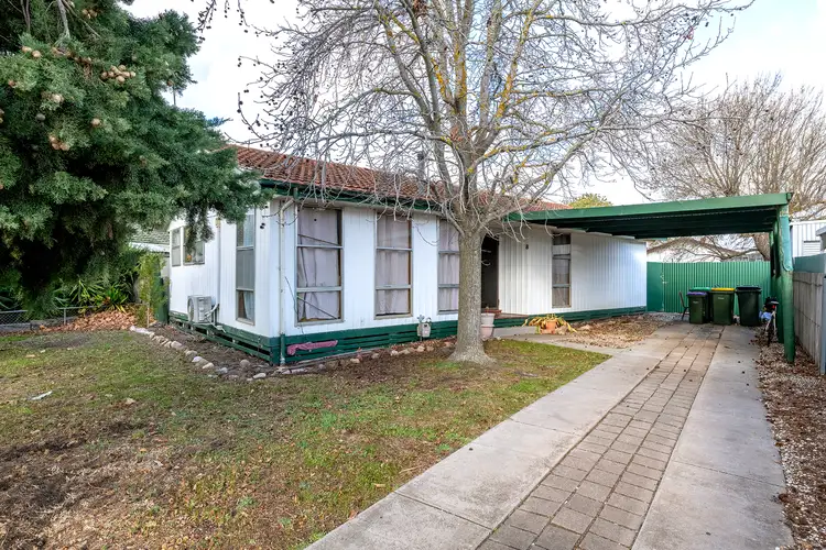 8 Rasmussen Road, Horsham VIC 3400