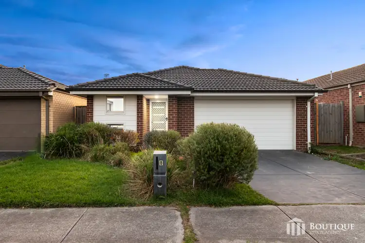 8 Frogmores Street, Pakenham VIC 3810
