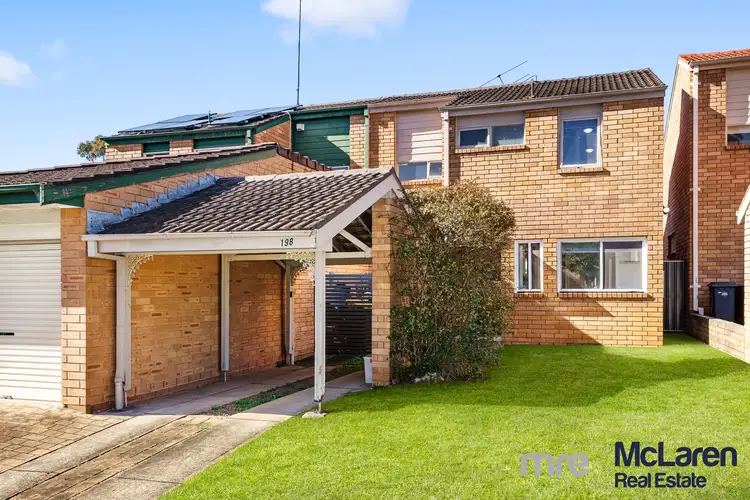 198 The Parkway, Bradbury NSW 2560