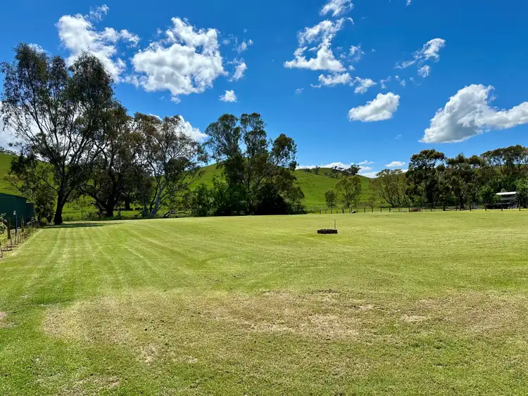 7 Kitchen Street, Maindample VIC 3723