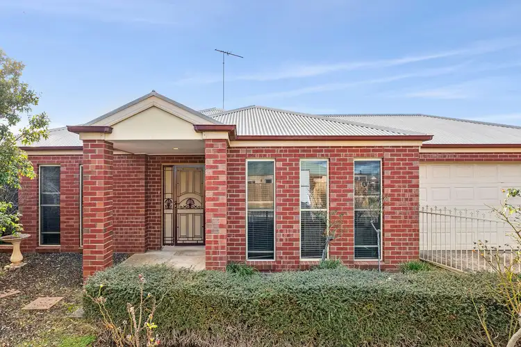 27 Country Gardens Drive, Lara VIC 3212
