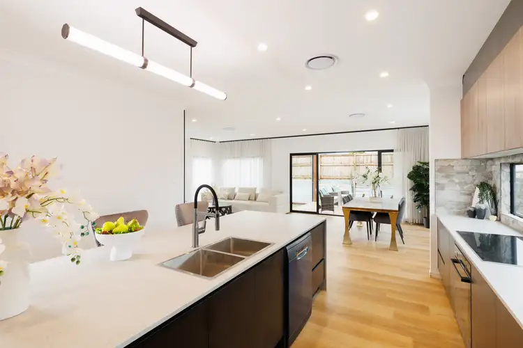 Fifth view of Homely house listing, 8 New York Way, Spring Mountain QLD 4300
