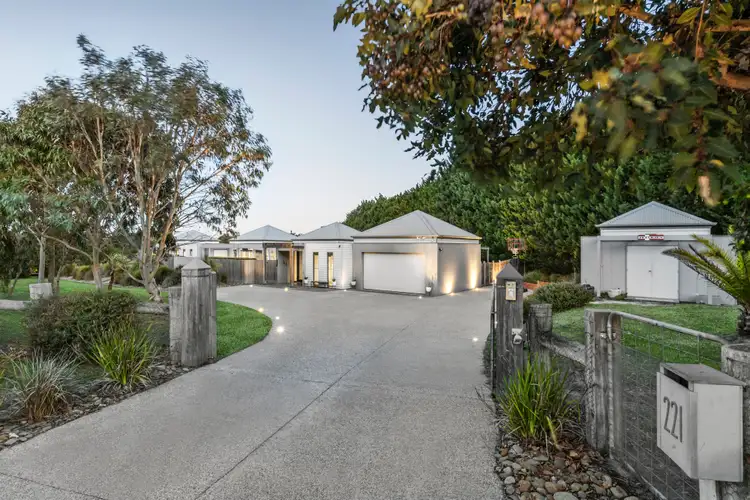 221 Coombes Road, Torquay VIC 3228
