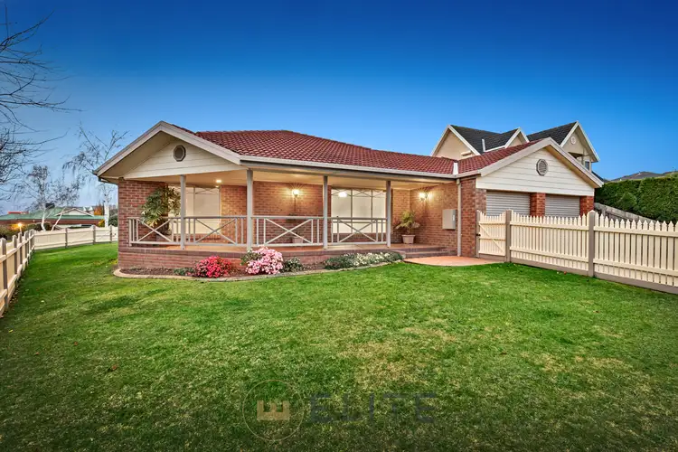 10 Furness Court, Berwick VIC 3806