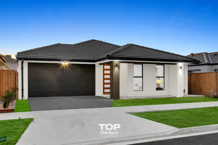 4 Kenana Street, Clyde North VIC 3978