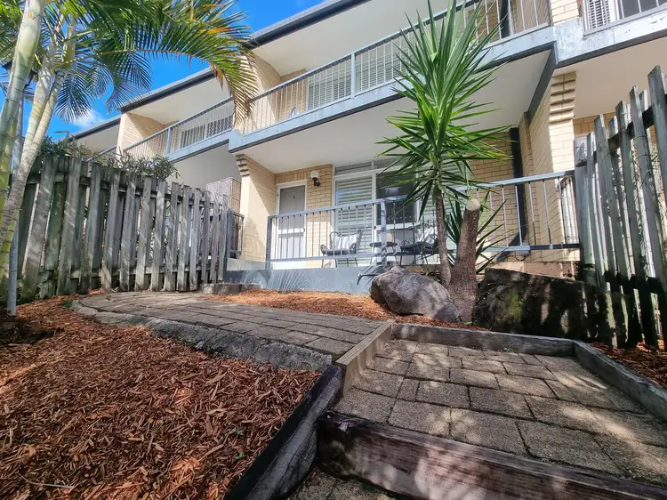 2/81 Sandford Street, St Lucia QLD 4067