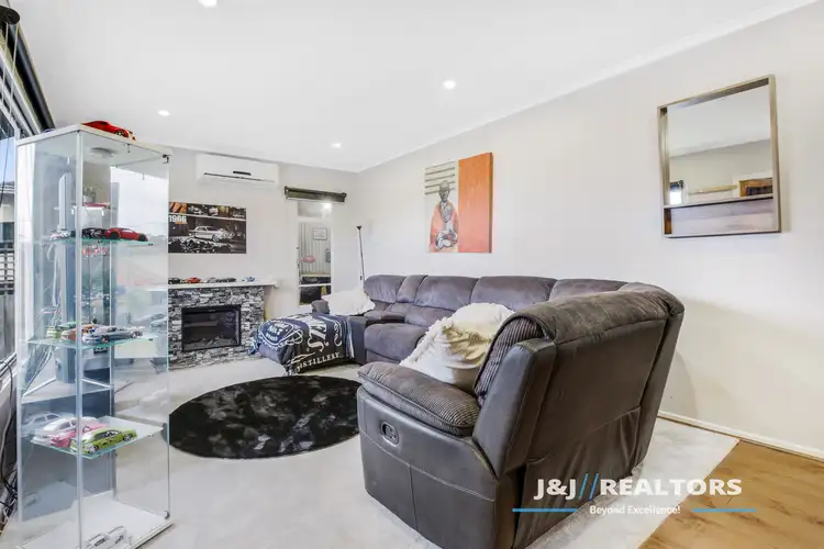 Fifth view of Homely house listing, 3 Laburnum Grove, Doveton VIC 3177