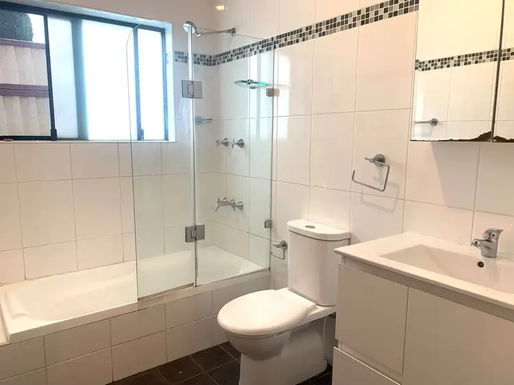 Fifth view of Homely villa listing, 2/76 Whitfield Parade, Hurstville Grove NSW 2220