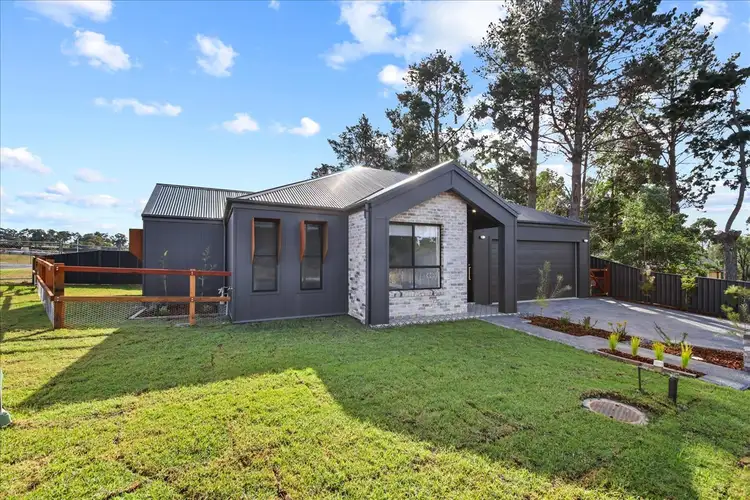 68 Cross Street, Tahmoor NSW 2573