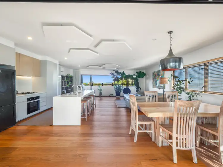 4 Roundhouse Place