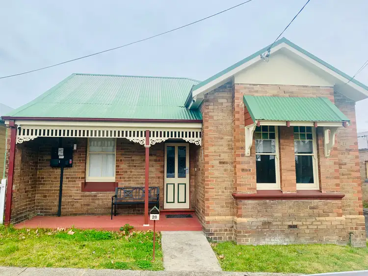 28 Eskbank Street, Lithgow NSW 2790
