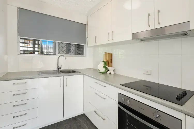 Fourth view of Homely unit listing, 1/6 Leo Crescent, Alexandra Headland QLD 4572