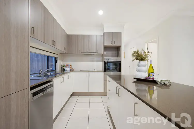 73 Kate Circuit, Rochedale QLD 4123