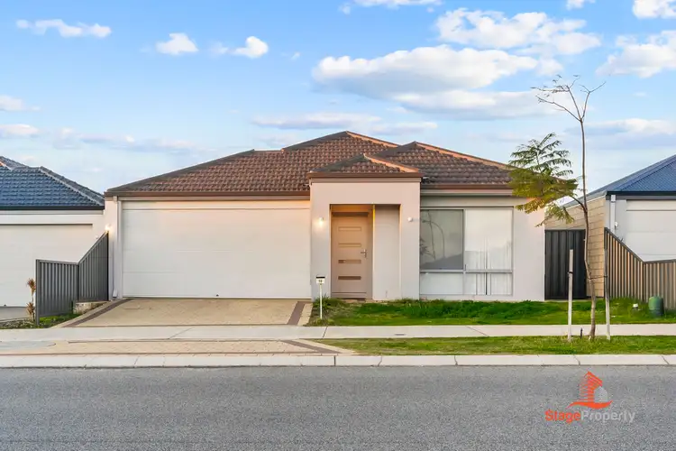 Second view of Homely house listing, 10 Greywacke Entrance, Piara Waters WA 6112