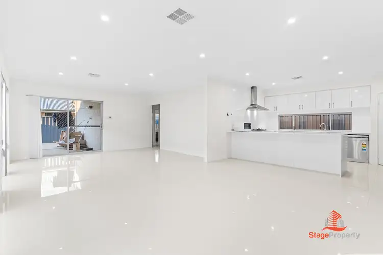 Fifth view of Homely house listing, 10 Greywacke Entrance, Piara Waters WA 6112