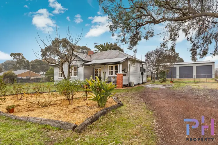52 Golf Links Road, Maiden Gully VIC 3551