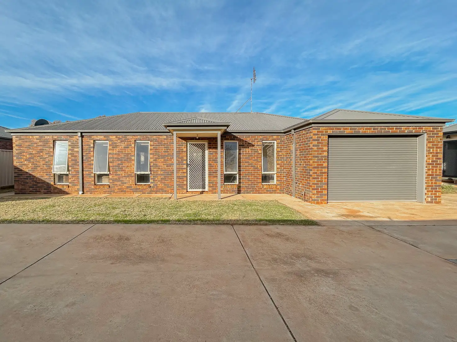 Main view of Homely unit listing, 2/10 Ashton Street, Swan Hill VIC 3585