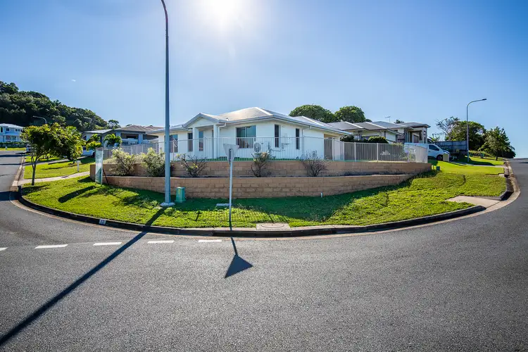 2 Bensara Crescent, Beaconsfield QLD 4740