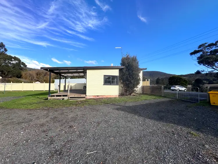 1649 Gordon River Road