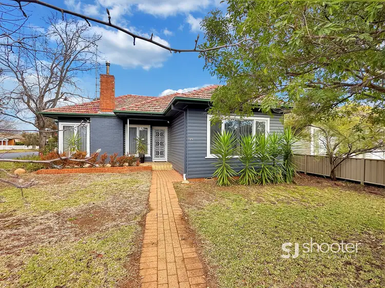 15 Lovett Avenue, Dubbo NSW 2830