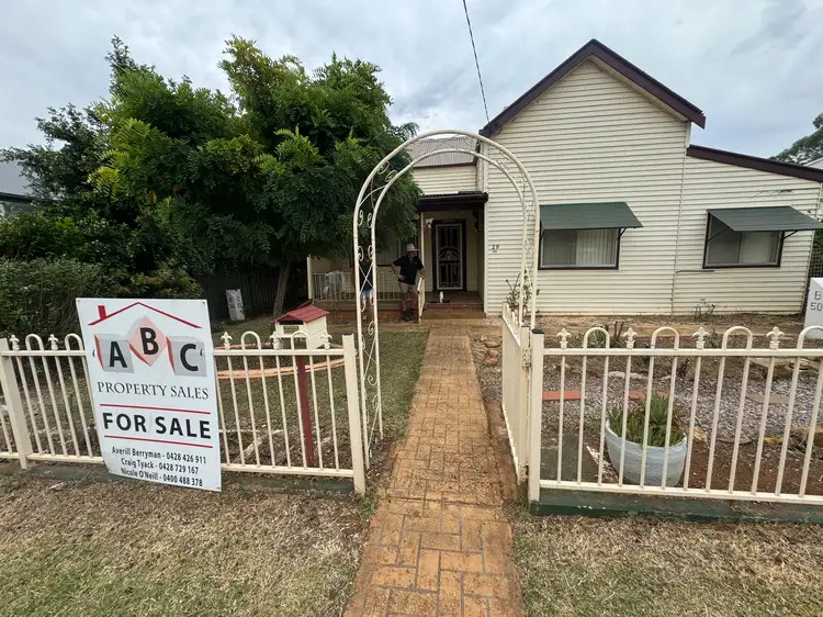 29 Mahonga Street, Condobolin NSW 2877