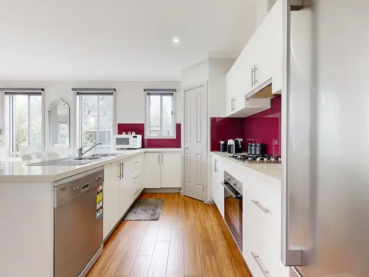 Fifth view of Homely townhouse listing, 4/2 Ashford Close, Hampton Park VIC 3976