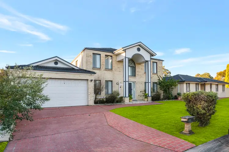 3 & 3A Sandover Court, Wattle Grove NSW 2173