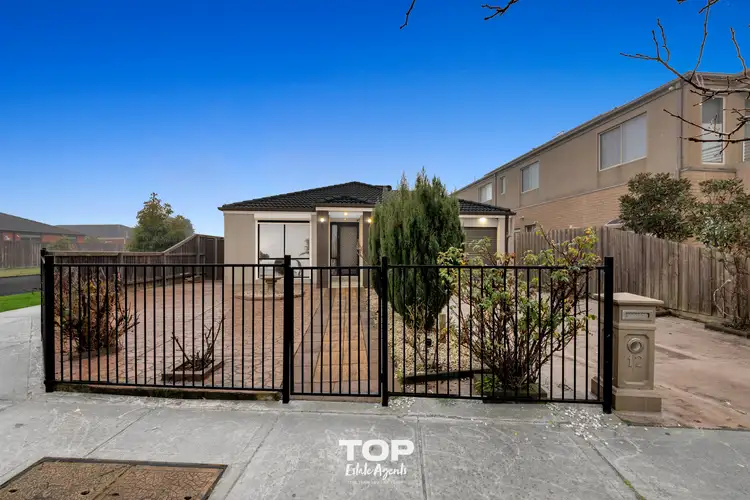 12 Danae Place, Cranbourne West VIC 3977