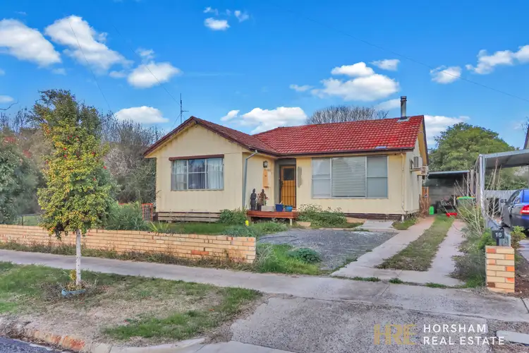 16 Watts Street, Horsham VIC 3400