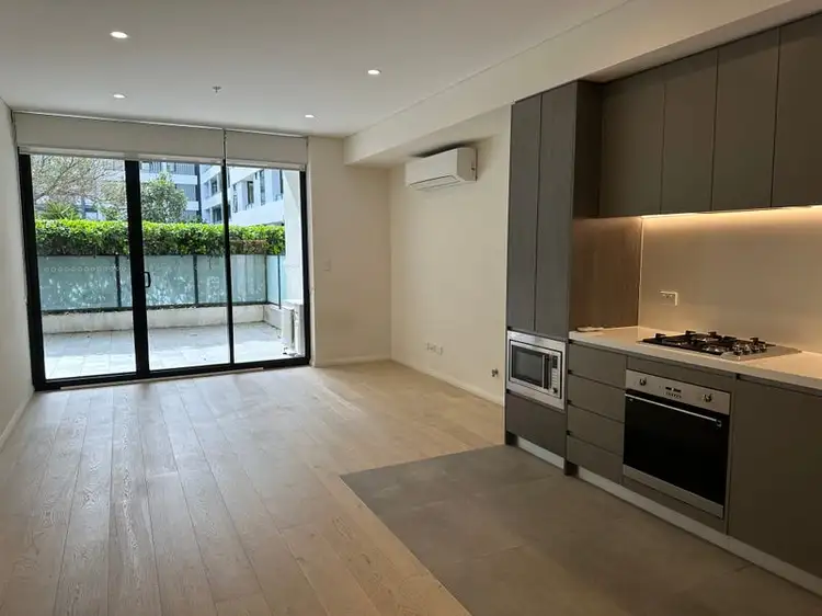 218/31 Flora Street, Kirrawee NSW 2232