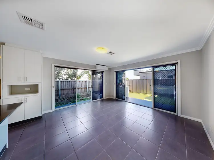 19 PURVIS AVENUE, Potts Hill NSW 2143