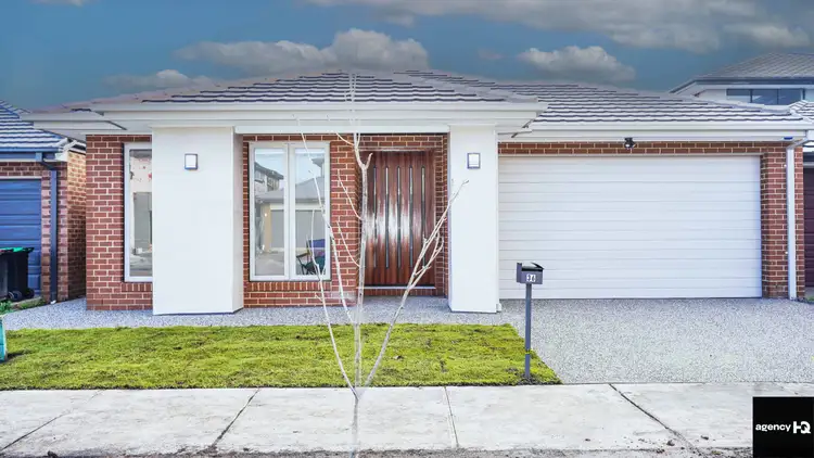 36 Warangal Way, Deanside VIC 3336