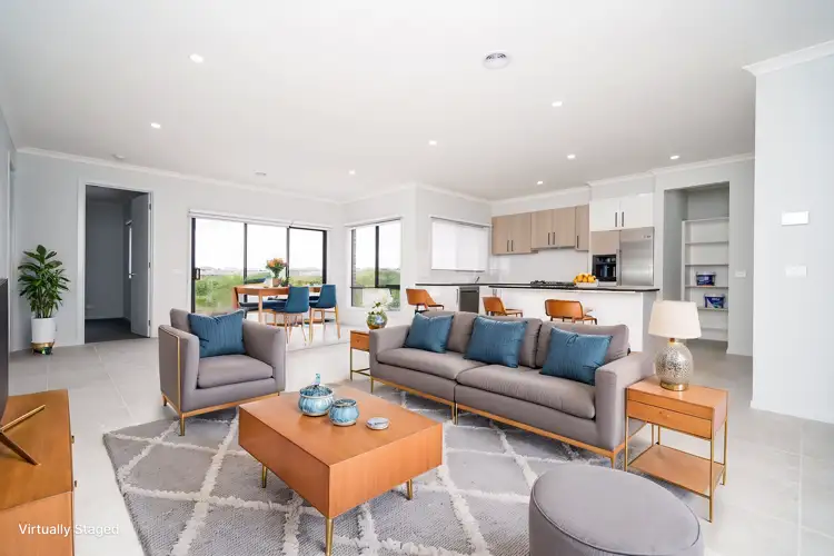 2 Tartan Drive, Clyde North VIC 3978