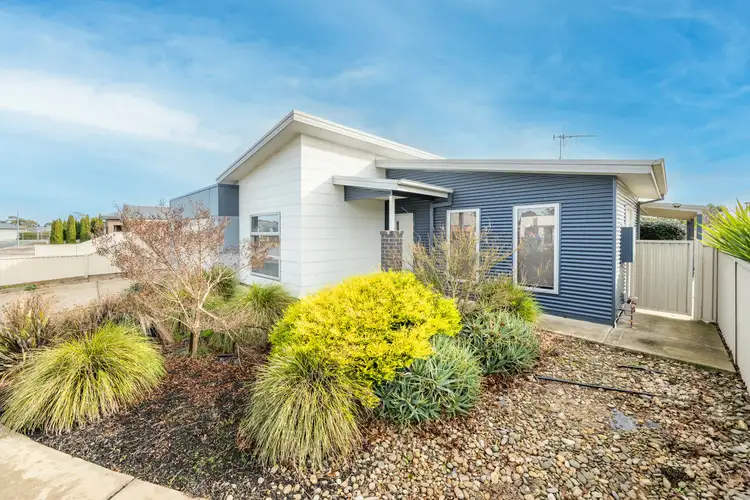 Main view of Homely house listing, 5 Coorong Court, Kialla VIC 3631
