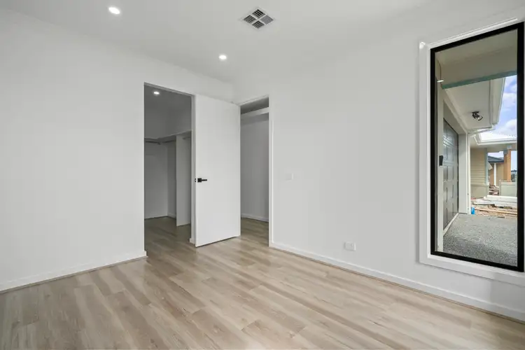 Fifth view of Homely house listing, 19 Skyline Road, Fraser Rise VIC 3336