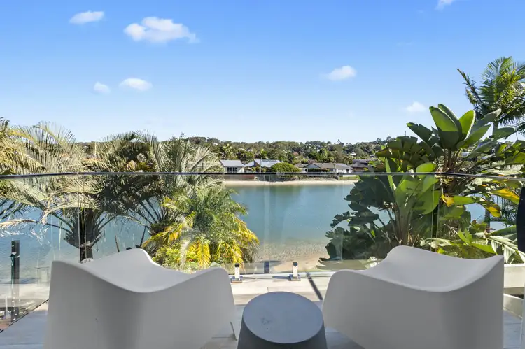 2-10 Coolgardie Street