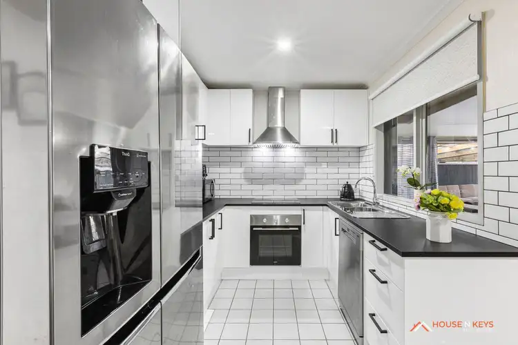 Fourth view of Homely house listing, 10 CHISWICK COURT, Hampton Park VIC 3976