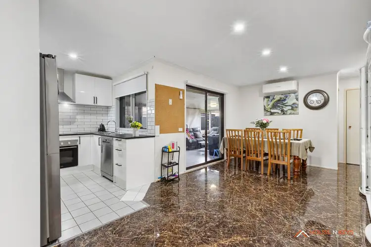 Fifth view of Homely house listing, 10 CHISWICK COURT, Hampton Park VIC 3976