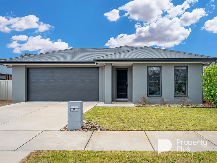 3 Cobb Court, Kangaroo Flat VIC 3555