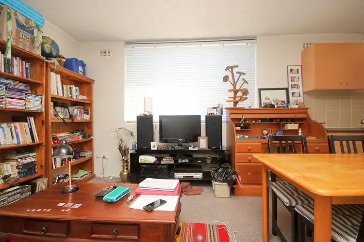 Third view of Homely unit listing, 2/7 Mascot Drive, Eastlakes NSW 2018