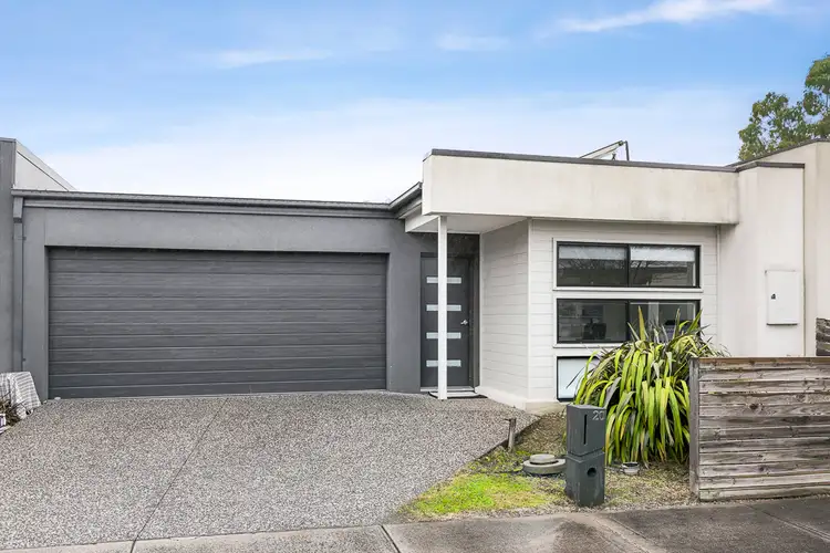 20 Oscar Circuit, Roxburgh Park VIC 3064