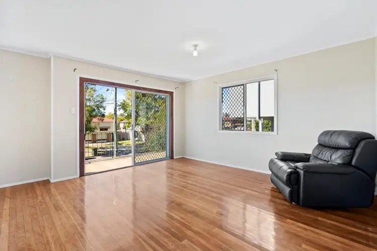 Sixth view of Homely house listing, 7 Herswell Avenue, Wynnum West QLD 4178