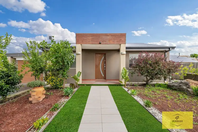 1/49 Gillingham Crescent, Craigieburn VIC 3064