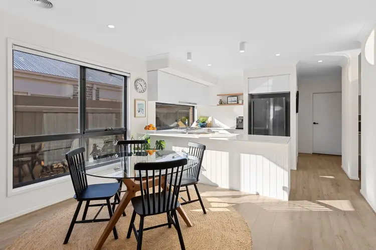 40 Fleurieu Circuit, Armstrong Creek VIC 3217